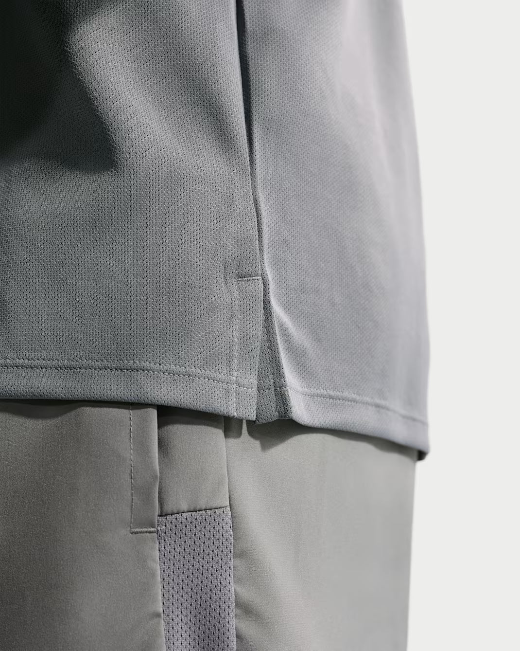 NIKE - Miler Short Sleeve