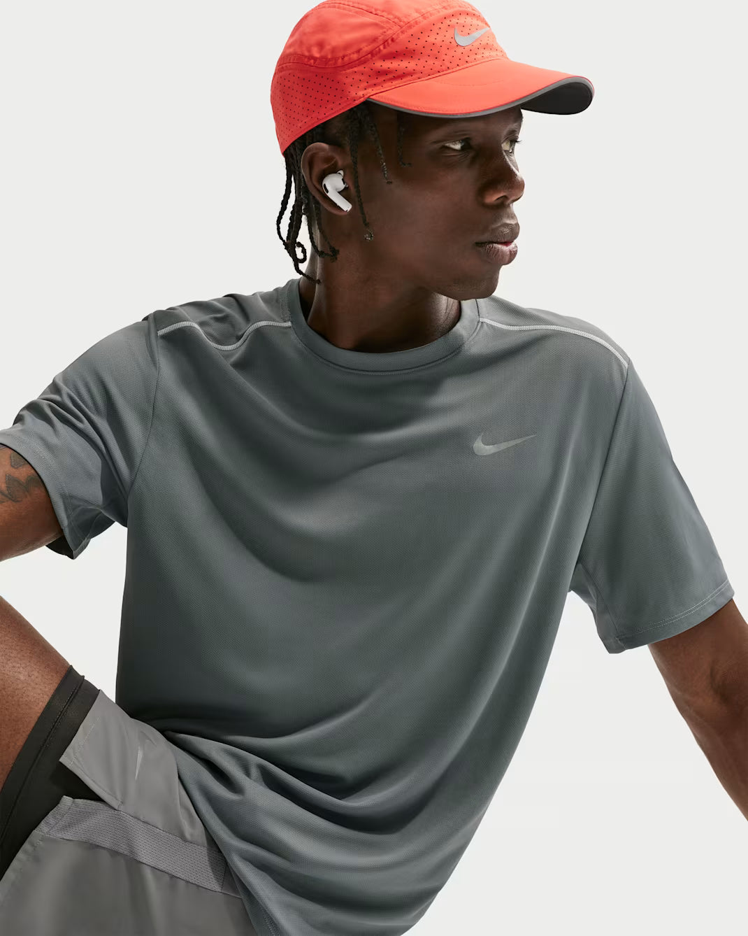 NIKE - Miler Short Sleeve