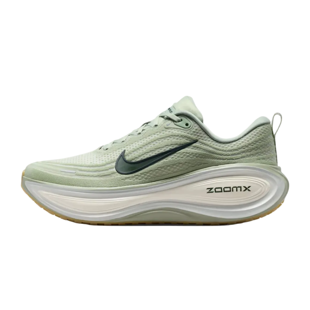 NIKE - Vomero Plus