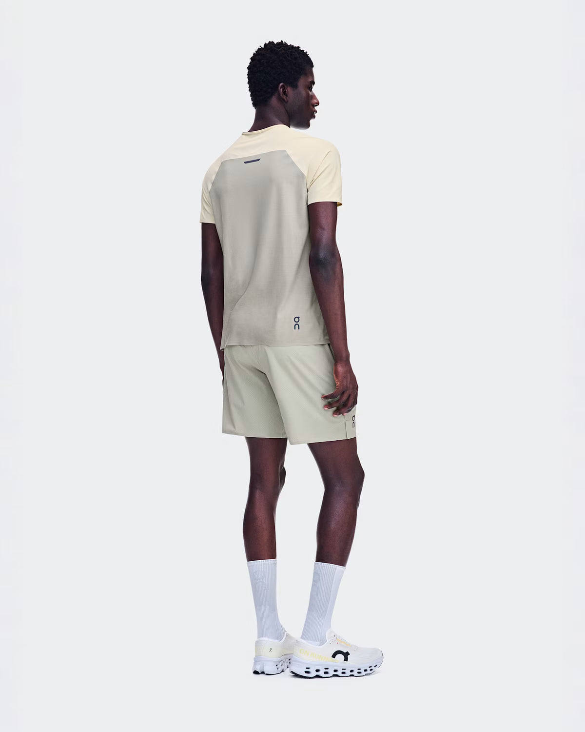 ON - Performance Shorts 7''