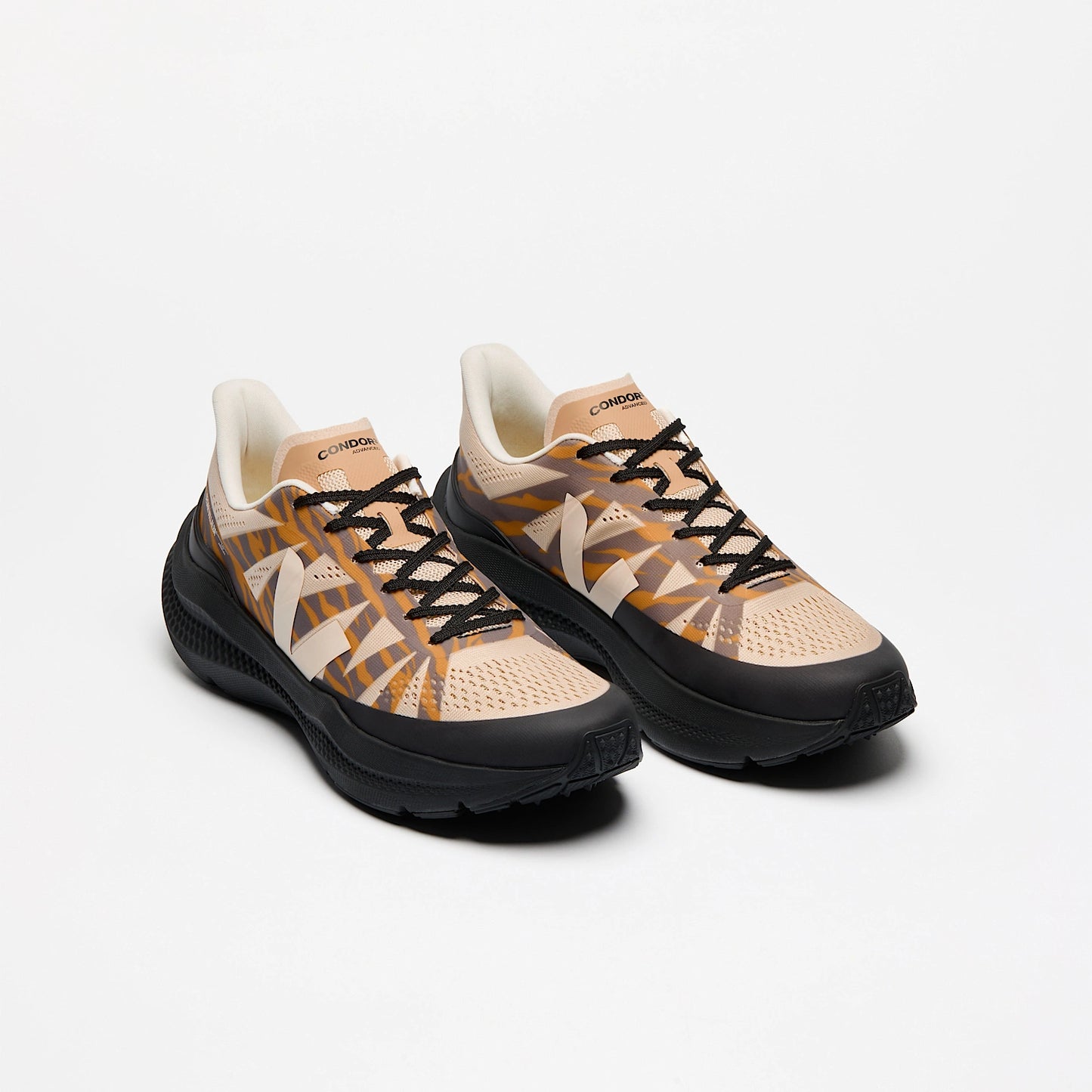 VEJA - Condor 3 Advanced x CÉSAR VILLALBA